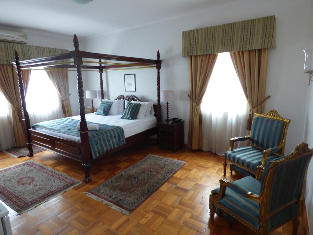Capital House Boutique Hotel พริทอเรีย ภายนอก รูปภาพ