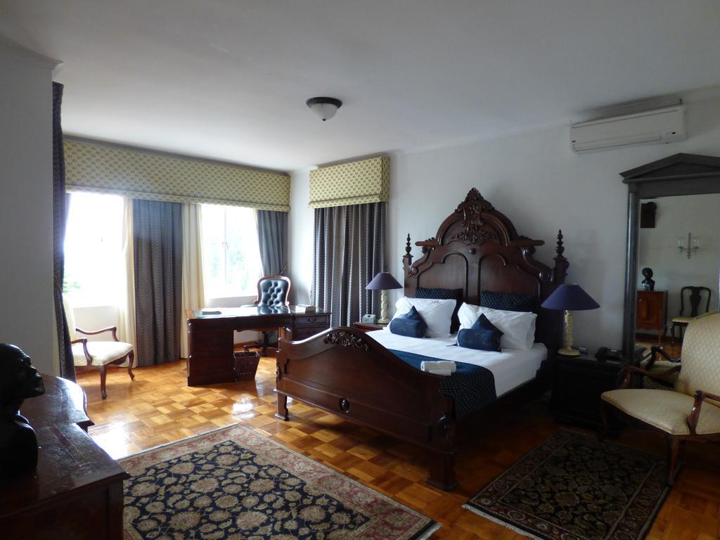 Capital House Boutique Hotel พริทอเรีย ภายนอก รูปภาพ