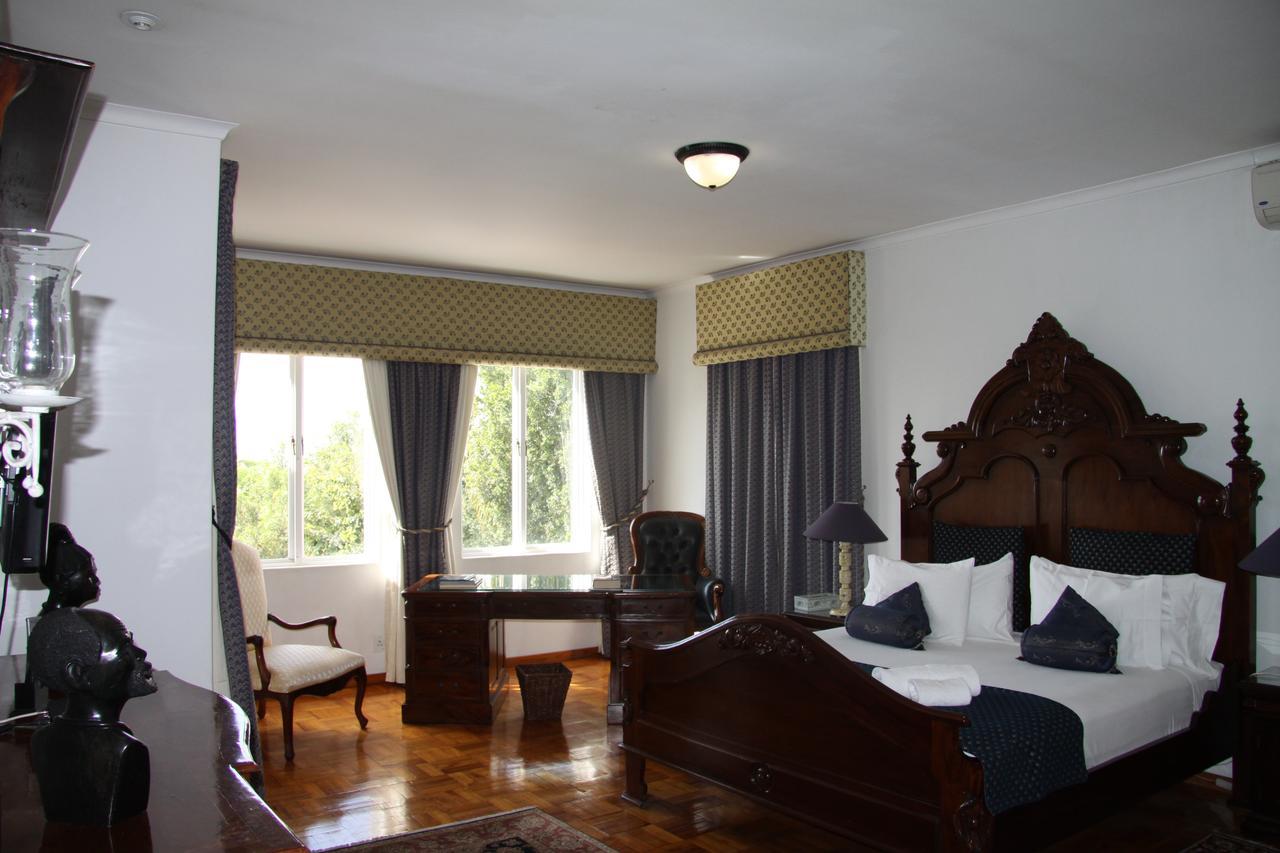 Capital House Boutique Hotel พริทอเรีย ภายนอก รูปภาพ