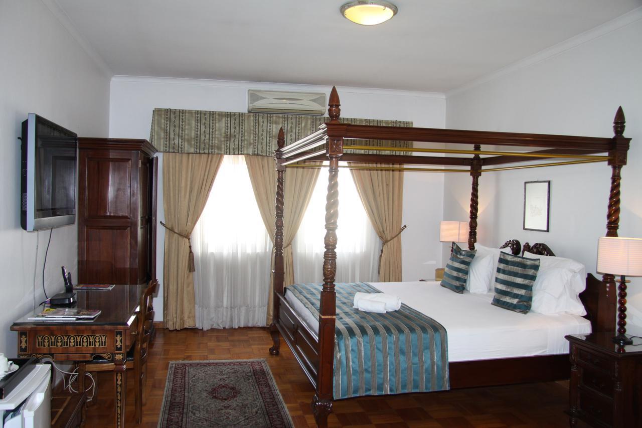Capital House Boutique Hotel พริทอเรีย ภายนอก รูปภาพ