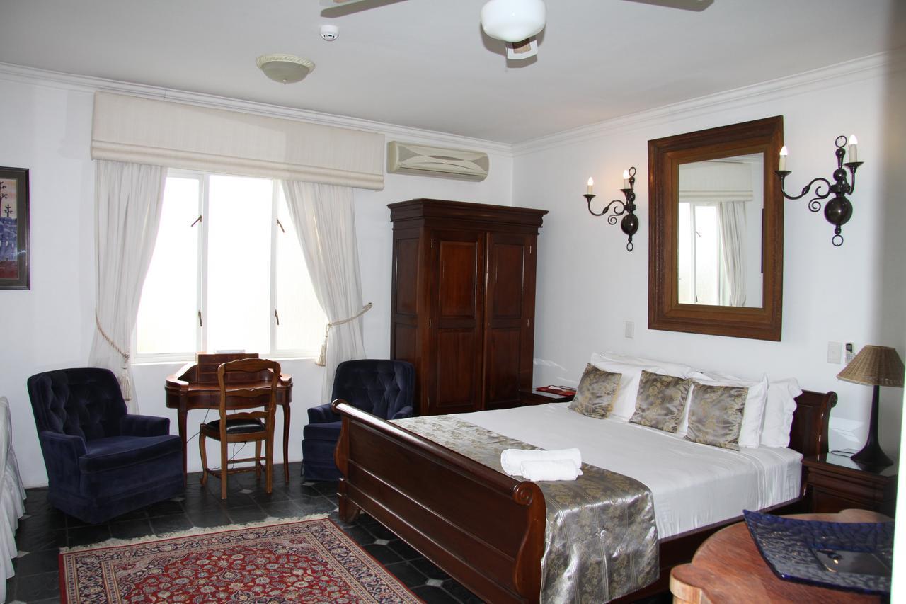 Capital House Boutique Hotel พริทอเรีย ภายนอก รูปภาพ