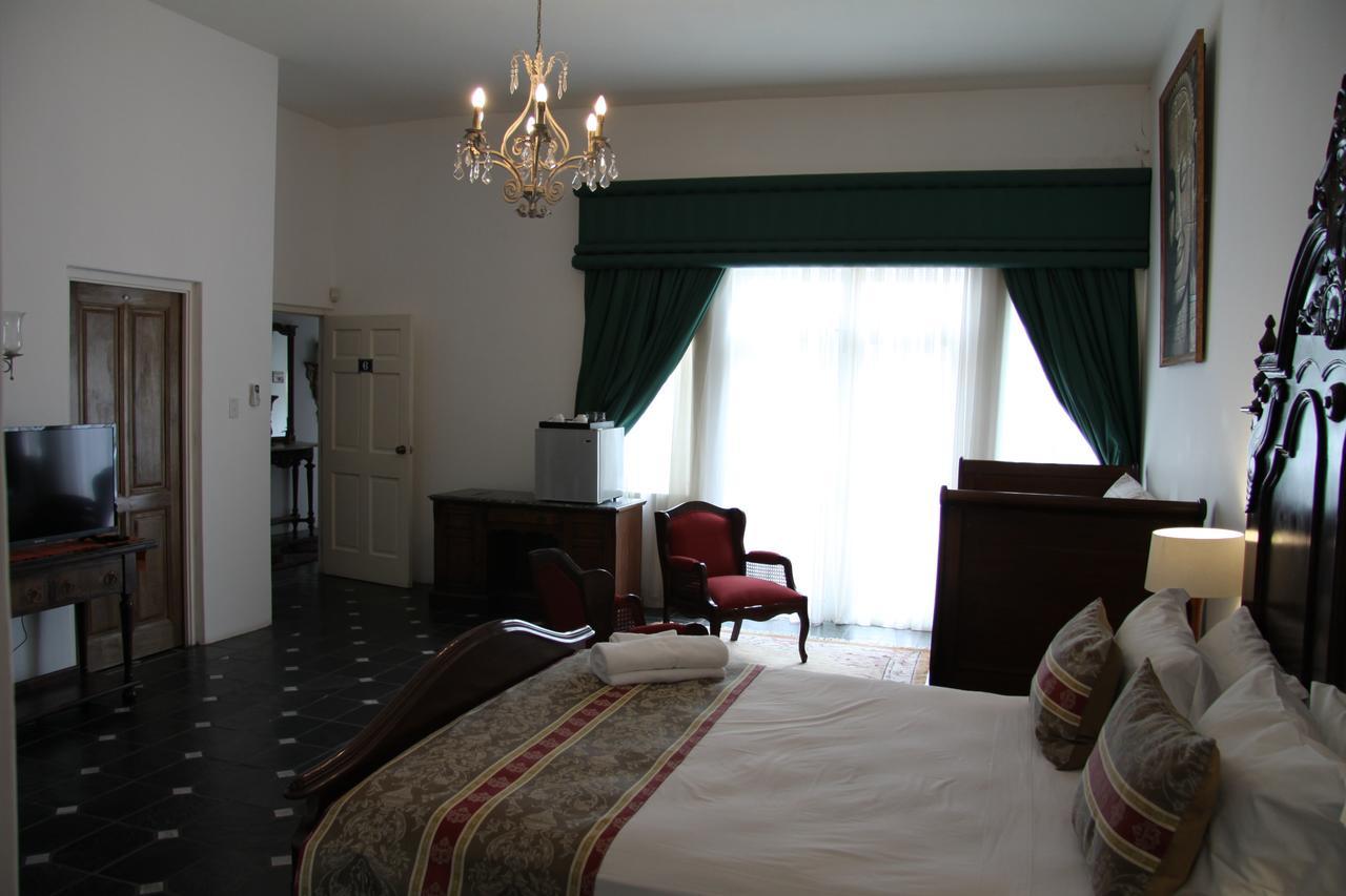 Capital House Boutique Hotel พริทอเรีย ภายนอก รูปภาพ