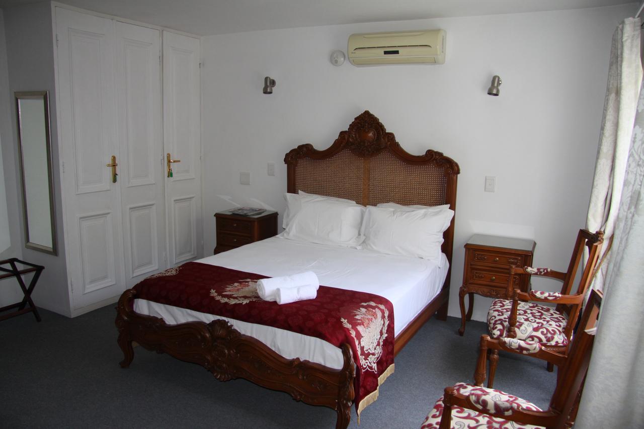Capital House Boutique Hotel พริทอเรีย ภายนอก รูปภาพ