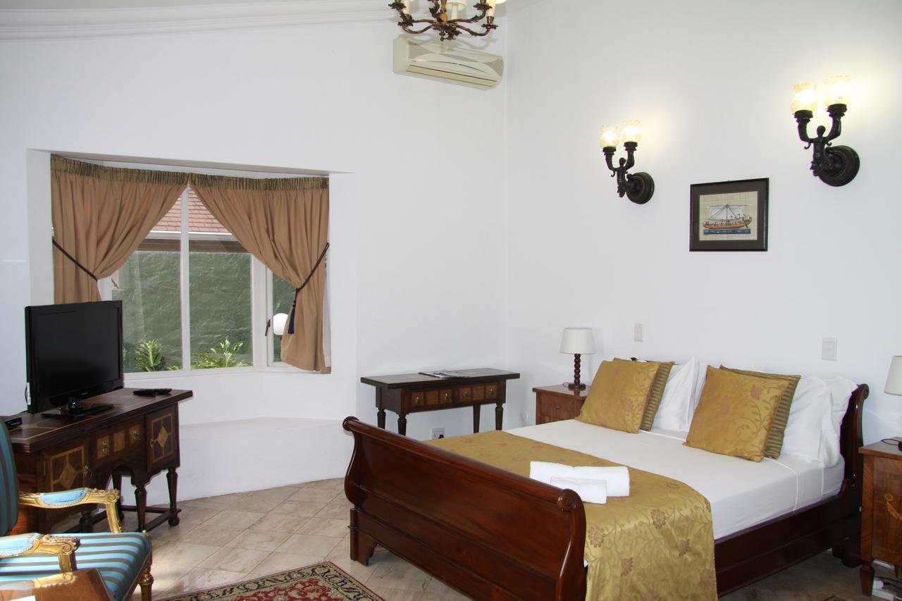 Capital House Boutique Hotel พริทอเรีย ภายนอก รูปภาพ