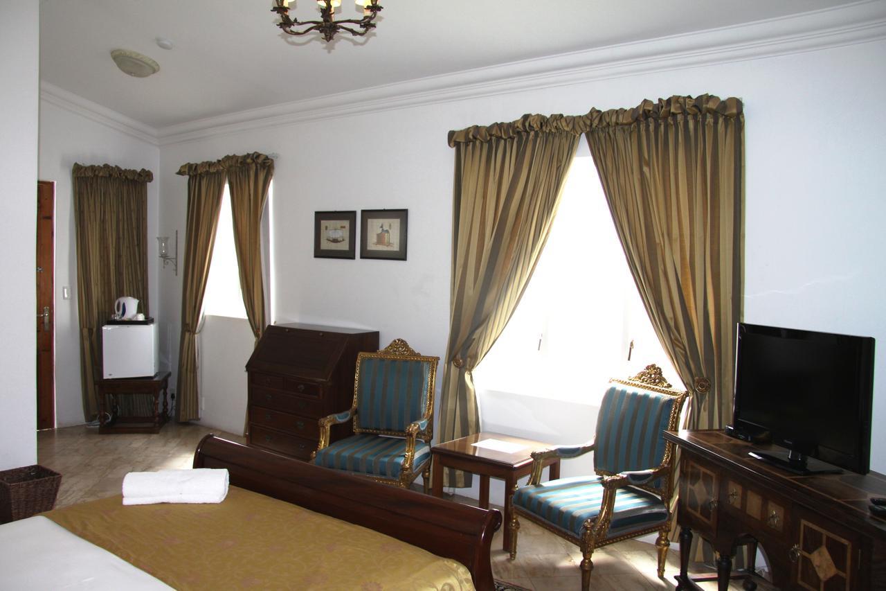 Capital House Boutique Hotel พริทอเรีย ภายนอก รูปภาพ