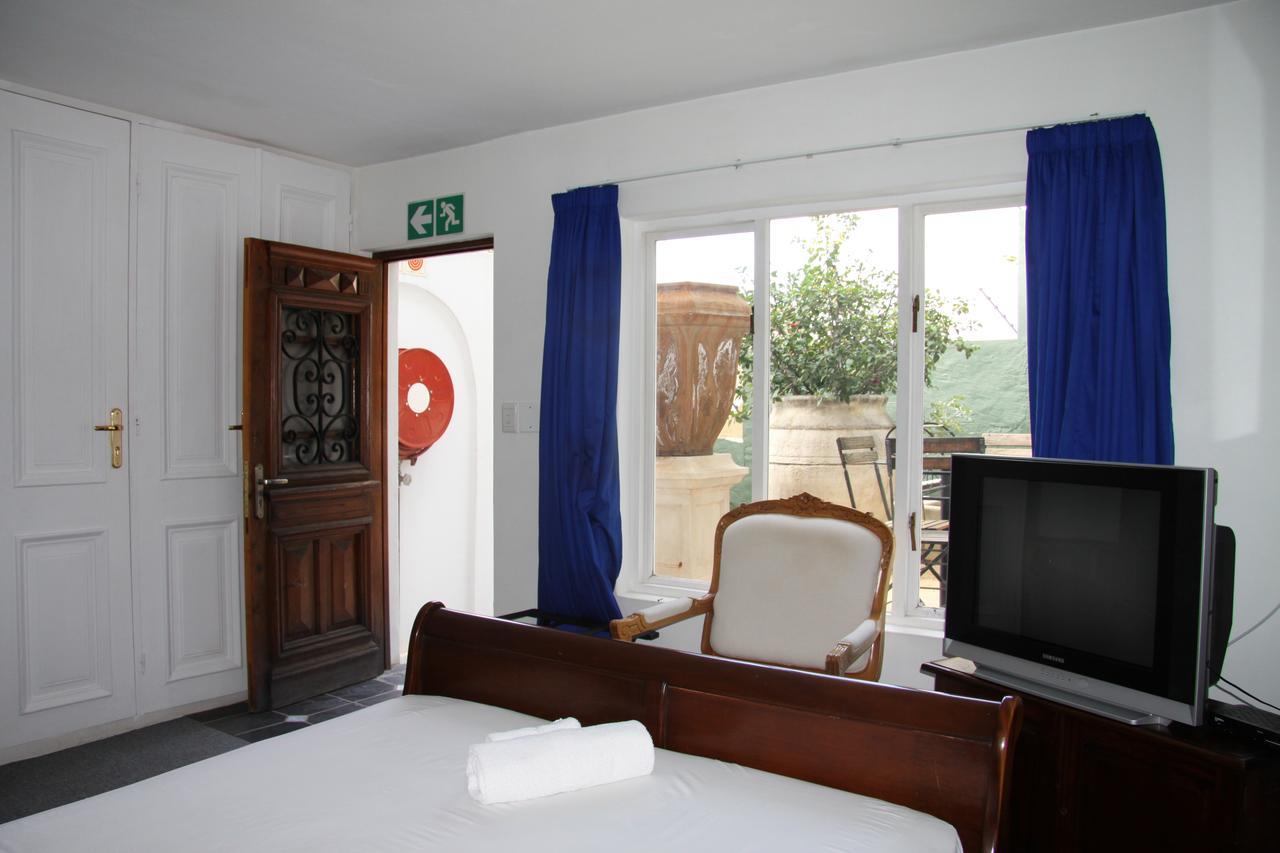 Capital House Boutique Hotel พริทอเรีย ภายนอก รูปภาพ