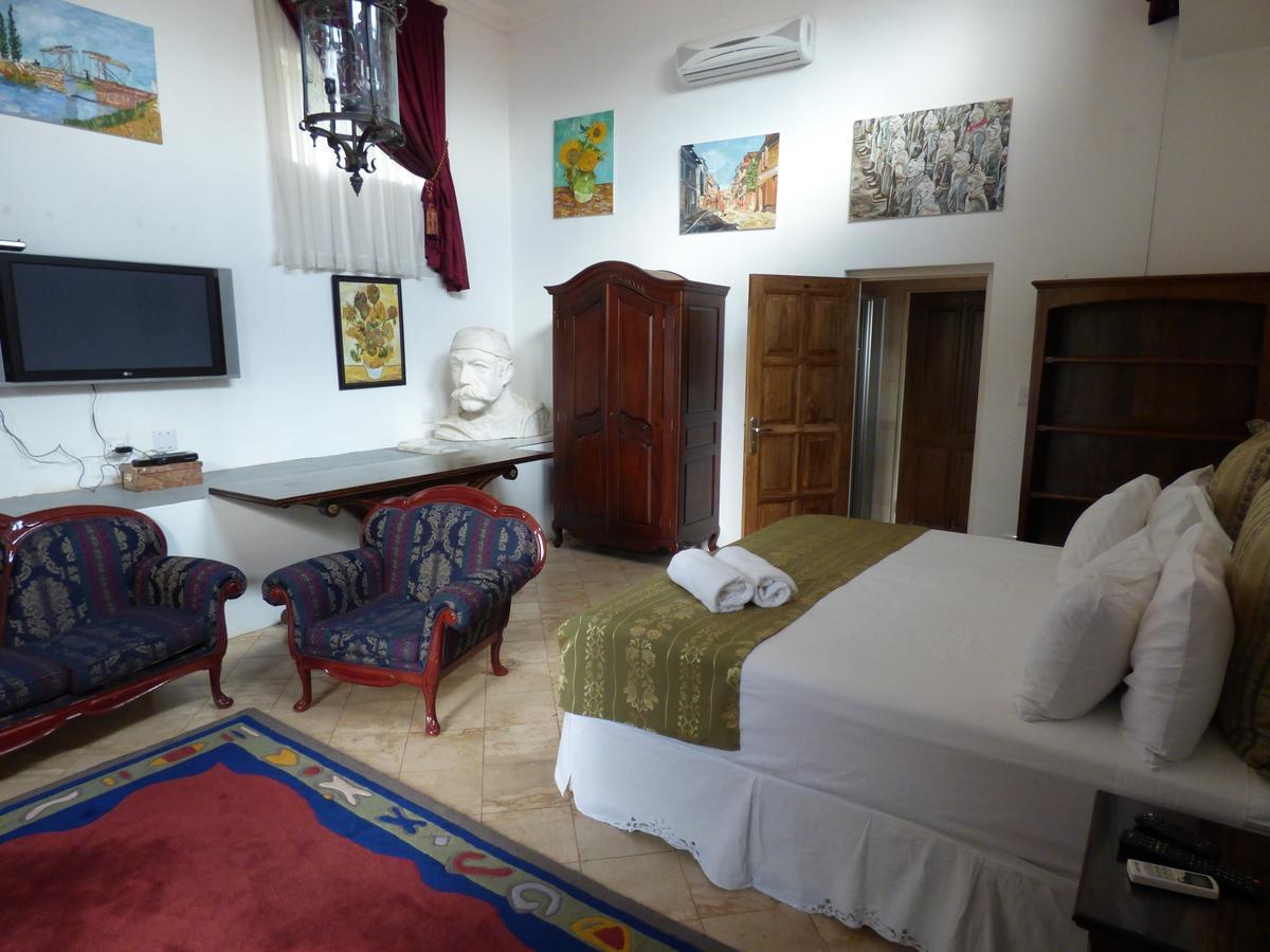 Capital House Boutique Hotel พริทอเรีย ภายนอก รูปภาพ