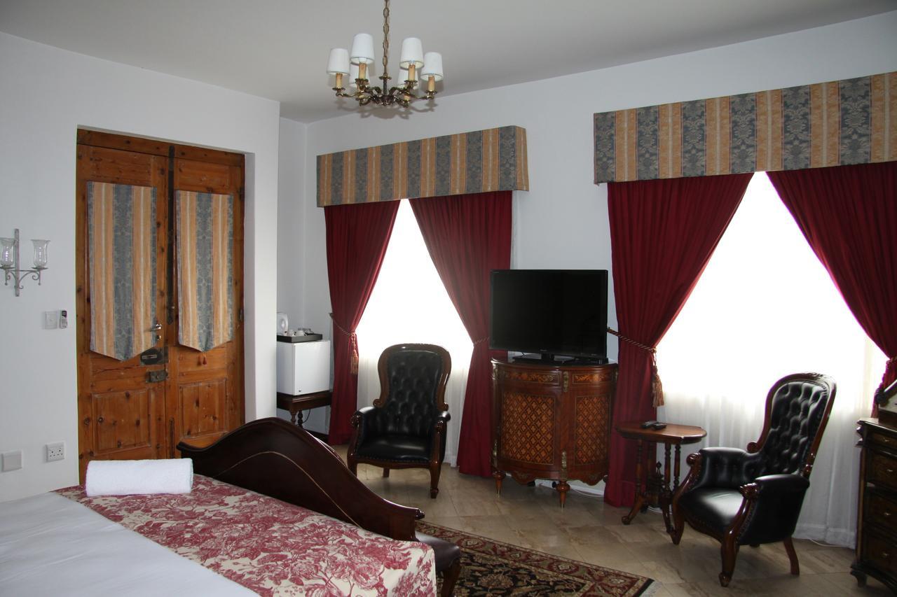 Capital House Boutique Hotel พริทอเรีย ภายนอก รูปภาพ