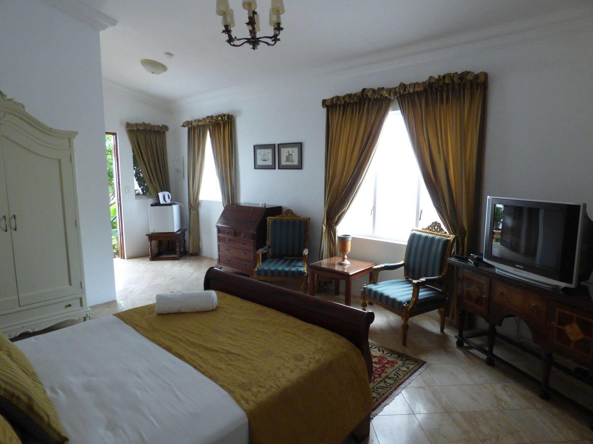 Capital House Boutique Hotel พริทอเรีย ภายนอก รูปภาพ